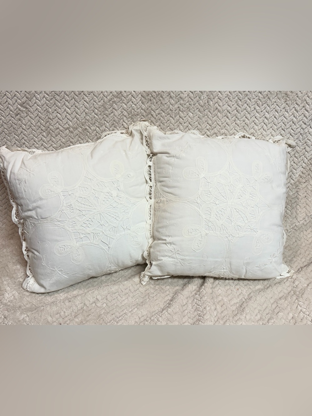 VTG Imperial Elegance White Cotton Battenberg Lace Throw Pillows Set of 2 14x14